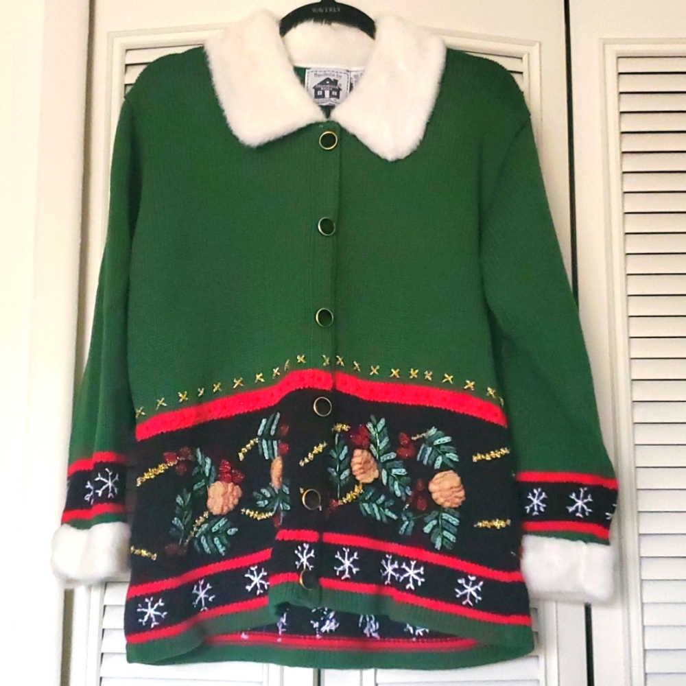Like new! Storybook knits winter wonderland sweater with faux fur collar & cuffs